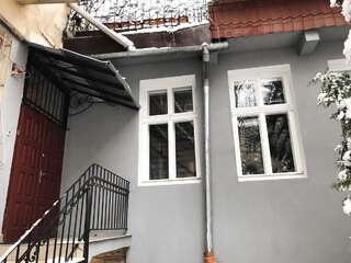 Апартаменты Tatabrata Apartments Львов Апартаменты с видом на сад-15